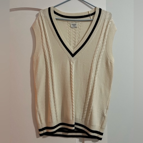 Sunday best sweater vest - Picture 2 of 4